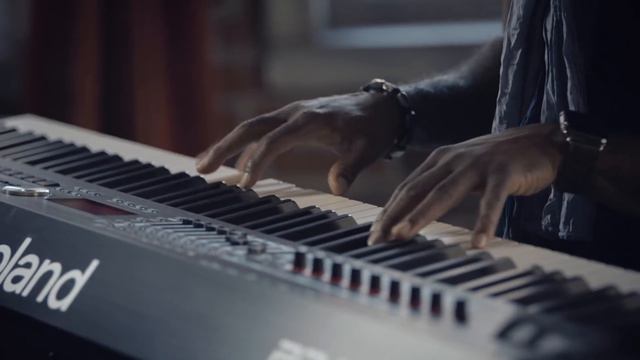 The Roland RD-2000, Acoustic sound preview by Myron McKinley смотреть онлайн