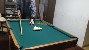 "Удар Лемана" - бильярдный стол, кий и удар Лемана исполнил  Алексей Брюшневский.