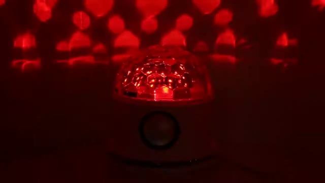 Световой прибор "Хрустальный шар", LED-54-220V, 1 динамик, Bluetooth, БЕЛЫЙ смотреть онлайн
