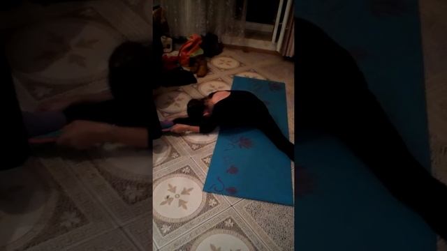 Растяжка на шпагат смотреть онлайн