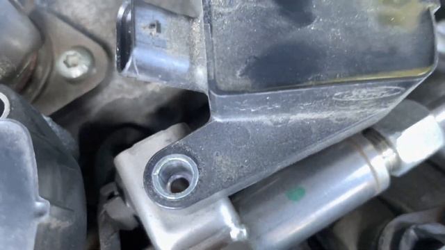 How to change spark plugs in a 2018 Ford Escape!!! смотреть онлайн