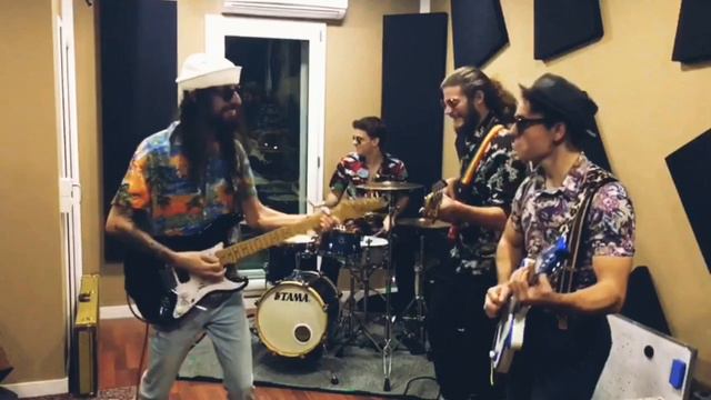 Surfin' Naviglio - Surf Medley (Surf Rock)