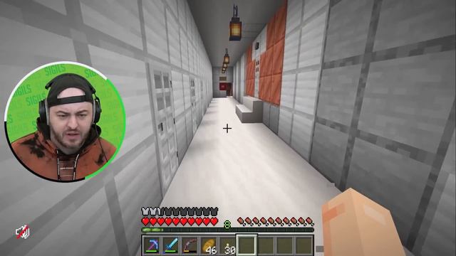 Building a Bank Vault in Camp Minecraft смотреть онлайн
