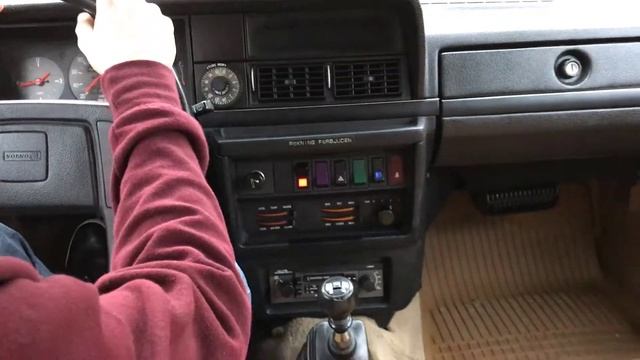 Volvo 240 By Moto Manners (Half Montage) смотреть онлайн