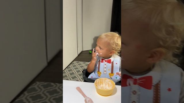 Дети вместе громко смеются смотреть онлайн