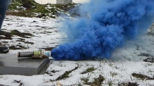 Эксперименты с цветными дымовыми шашками смотреть онлайн