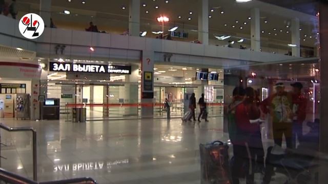 Самолёт в Китай вернулся в Кольцово. смотреть онлайн