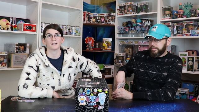 Surprise Grail Hit!! Three $60 Spastic Funko Pop Mystery Boxes! Hunt for Disney Grails! смотреть онлайн