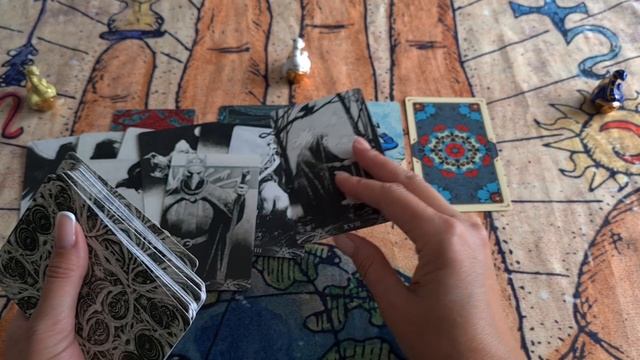 Гадание-Стоит ли доверять загаданному человеку? смотреть онлайн