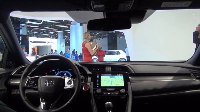 Honda Civic 1.0 VTEC Executive (2018) Exterior and Interior смотреть онлайн