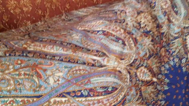 Жасмин.Шелковый павловопосадский платок.размер130×130 смотреть онлайн