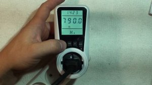 Розетка Ваттметр Вольтметр Амперметр  Умная розетка. Распаковка, включение, обзор работы.