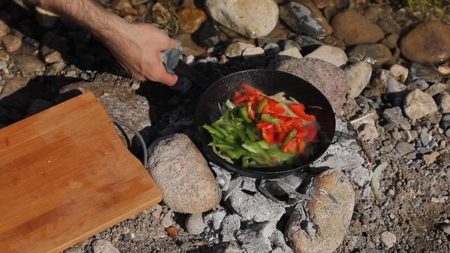 Вкуснейшая рыба с овощами в природе смотреть онлайн