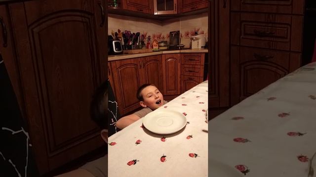 зелёный острый перец зубам покоя не даёт!) смотреть онлайн