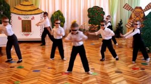 Танец компьютерных вирусов. ДОУ №8 г.Шахтёрск Украина Музыкальный руководитель Е.Лановская