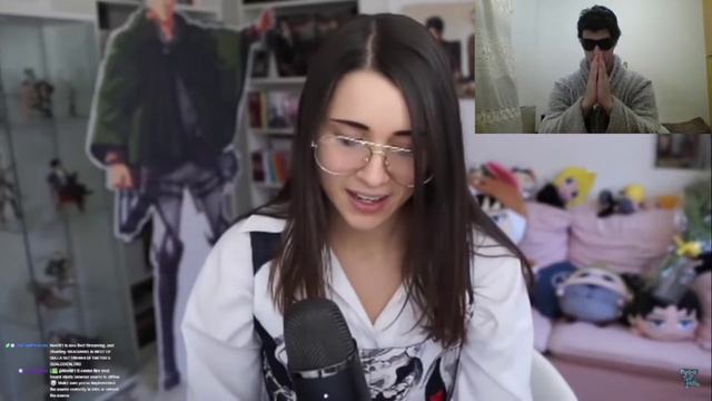 NOVIL prega il dio FUTANARI appena lo sente pronunciare ma poi VOGHELITA... смотреть онлайн