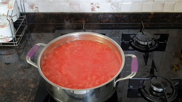 ÖYLE BİR TURŞU YAPTIM Kİ ŞİMDİ AÇIP YİYESİM VAR?DOMATES SOSLU ACI BİBER TURŞU YAPIMI смотреть онлайн