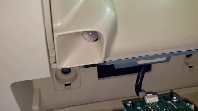 2013 Lexus RX450h Dome Light Panel Removal смотреть онлайн