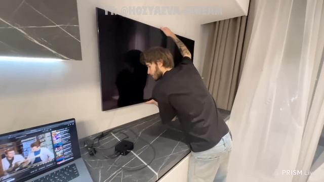 РУМТУР КОРЕША И ВИШЕНКИ ПОШЕЛ НЕ ПО ПЛАНУ! ЛЮТЫЙ УГАР В НОВОЙ КВАРТИРЕ! | Koreshzy, Kosstochka