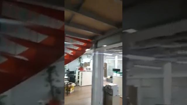 Антресольный этаж в офисе смотреть онлайн