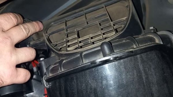 Заслонка рециркуляции печки. Опель Астра Н