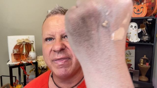 GUERLAIN NEW PARURE GOLD SKIN REJUVENATING FOUNDATION VS. PARURE SKIN MATTE FOUNDATION #guerlain