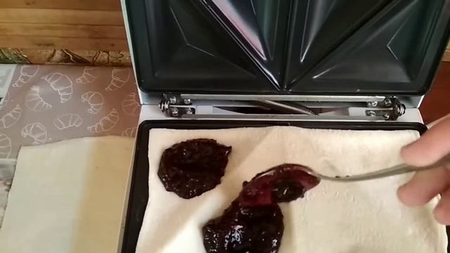 Слойки с вареньем в электро-бутерброднице смотреть онлайн