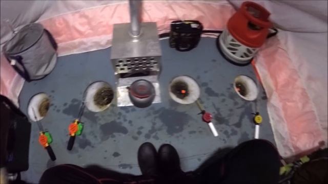 Зимняя ловля карася на озере Уелги, 12-13 марта 2022г. смотреть онлайн