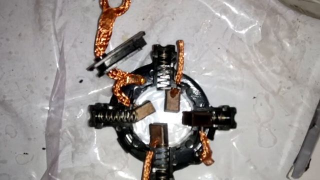 Cambio de Carbones Marcha Ford KA Ford Fiesta (Reparar motor arranque) смотреть онлайн
