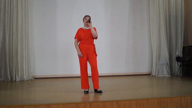 Марнарита Манилова. ЛИСТЬЯ ЖЁЛТЫЕ смотреть онлайн