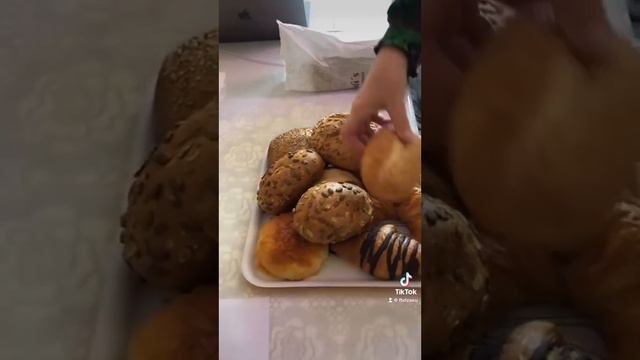 Хлеб в Германии в два раза больше и в три раза дешевле чем в России ￼ смотреть онлайн