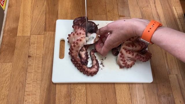 Pulpo, (Tintenfisch, Kraken) kochen, Knoblauchsauce und Kartoffeln, Rezept - ganz einfach смотреть онлайн