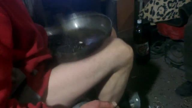 прикол фунтик жарит семочки. смотреть онлайн