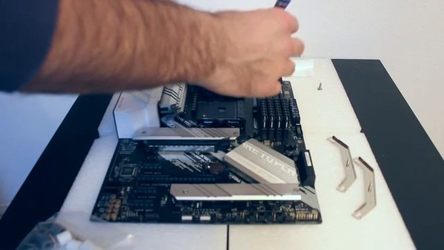 Amd Ryzen 5950x Render Node Building - Asus ROG Strix B550-A Gaming - Corsair Vengeange - Crucial P смотреть онлайн