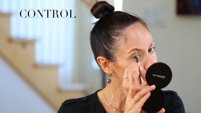 HYNT BEAUTY FIRST IMPRESSIONS - Concealer | Eyebrow | Lipgloss | Vegan Michele смотреть онлайн