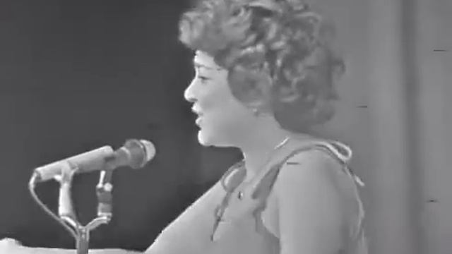 Лариса Голубкина "У нас нынче субботея" смотреть онлайн