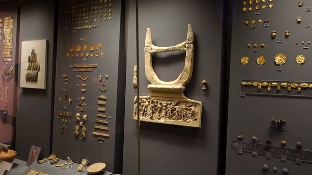 ACROPOLIS MUSEUM + NATIONAL ARCHAEOLOGICAL MUSEUM OF ATHENS