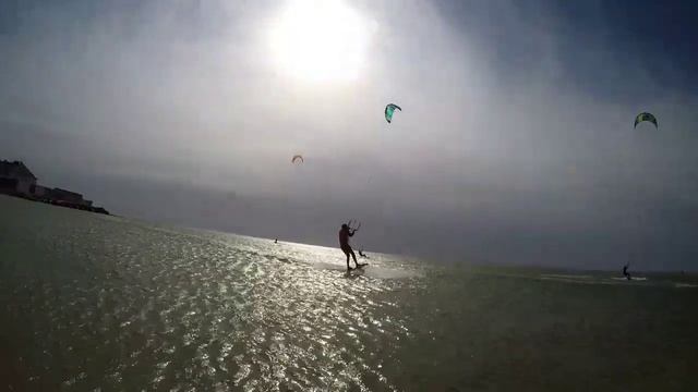 Кайт Школа www kitezona.ru на Должанской косе , приглашаем с 1-20 мая 2019 ! смотреть онлайн