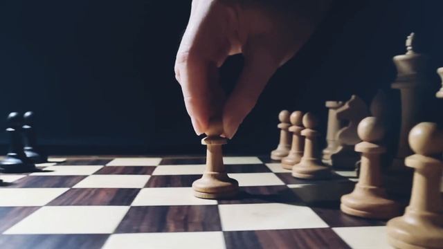 Шахматы. Предметная съемка на телефон смотреть онлайн