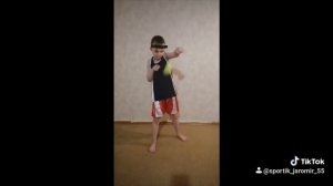 Работа с мячиком для бокса