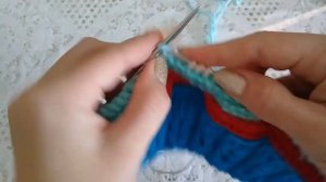 СЛЕДКИ ИЗ ОСТАТКОВ ПРЯЖИ НА ДВУХ СПИЦАХ
