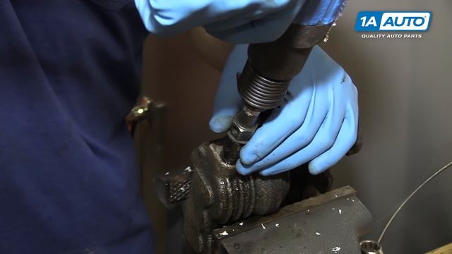 How to Remove a Stuck Brake Bleeder Screw смотреть онлайн