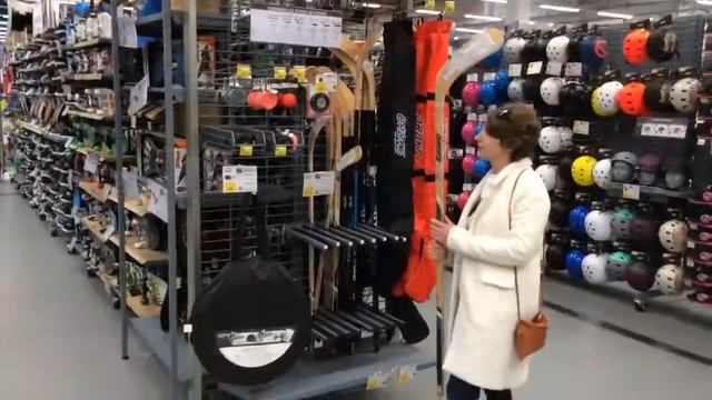 ГДЕ КУПИТЬ? Спортивный магазин в ИСПАНИИ. Магазин Декатлон DECATHLON смотреть онлайн