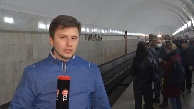 Полицейский спас от смерти смотреть онлайн