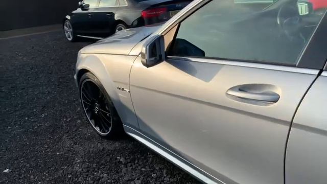 2012 Mercedes C63 AMG 6.2 V8 Saloon смотреть онлайн