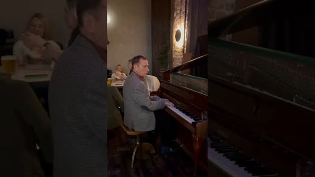 Feelings в ростовском баре. смотреть онлайн