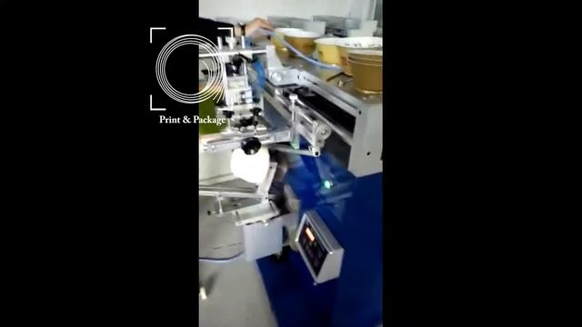 Двухкрасочная печать по пластиковой таре на трафаретной машине смотреть онлайн