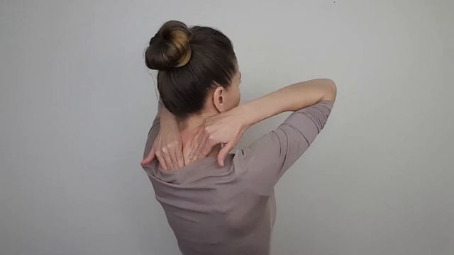 Как убрать холку на шее, как убрать вдовий горбик смотреть онлайн