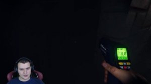 КВАНТУМ И МЕДАЛИСТ СМОТРЯТ ТЕЛЕВИЗОР КОТОРЫЙ ВКЛЮЧИЛ ПРИЗРАК В PHASMOPHOBIA НА КОШМАРЕ!