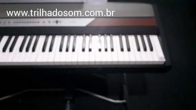 Demo Factory Piano Korg SP250 e Yamaha P105 смотреть онлайн
